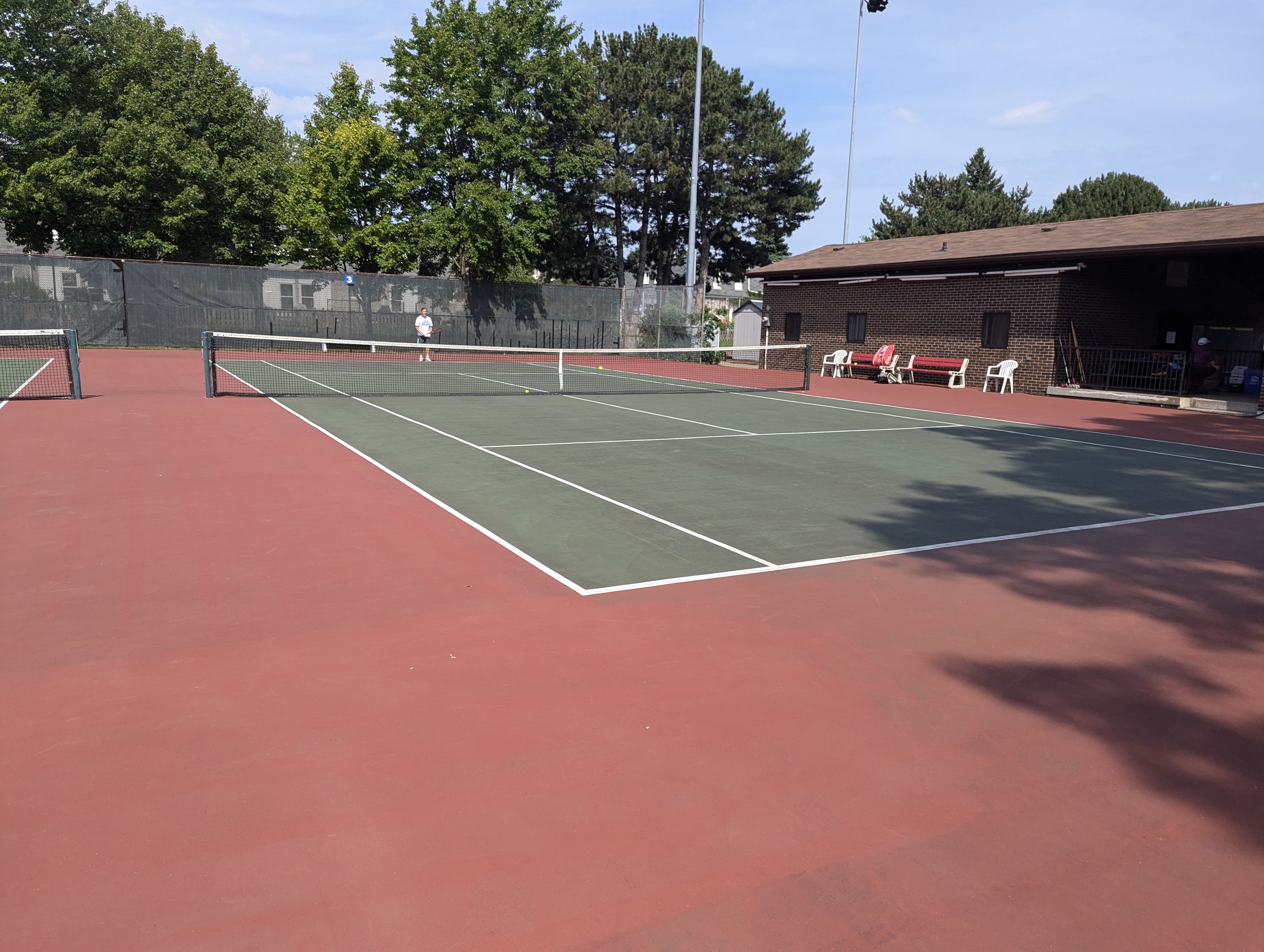 Applewood Tennis Club in Mississauga, Ontario - Tennis club