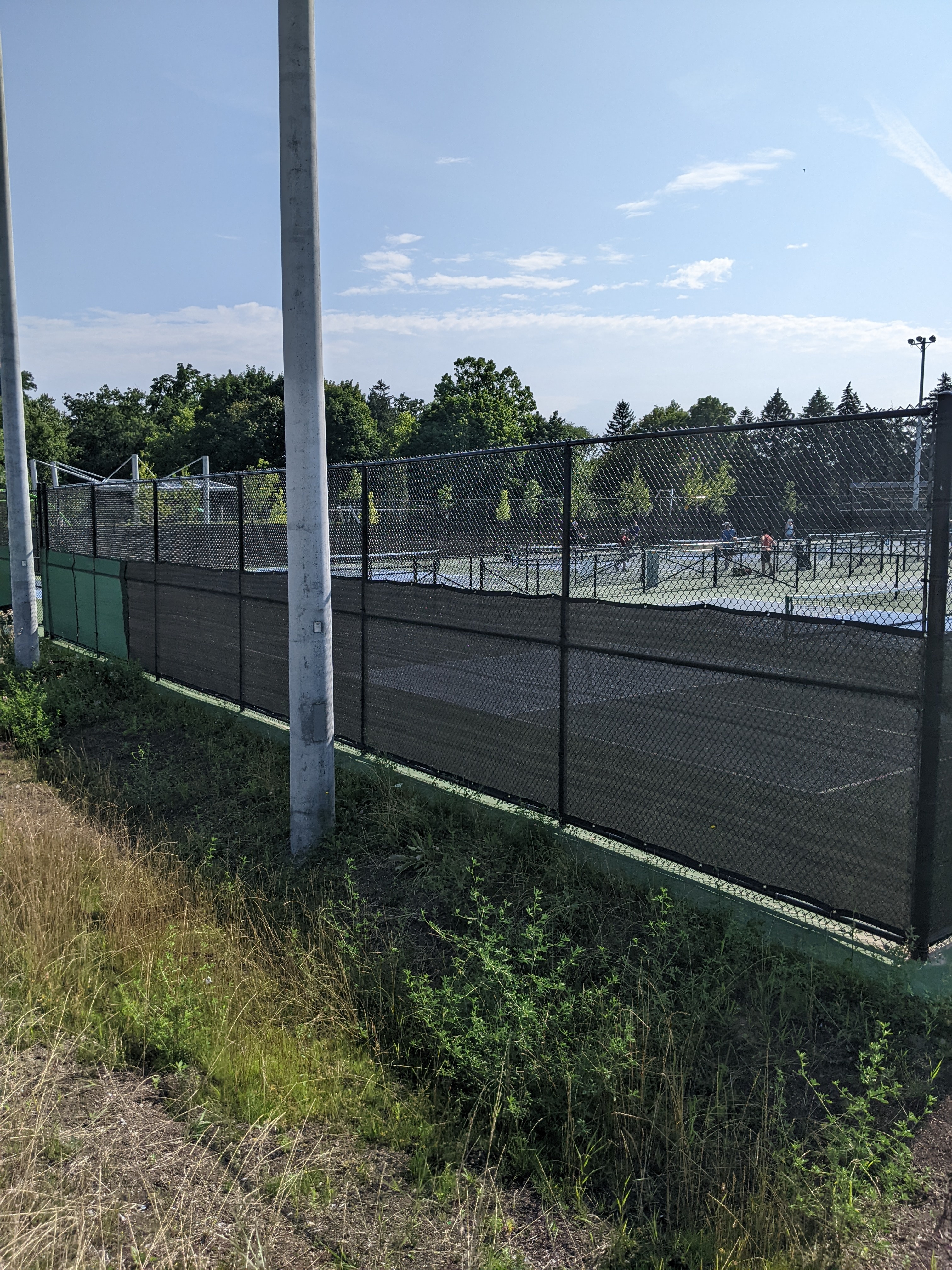Confederation Beach Park Pickleball Courts in Hamilton, Ontario - Sports club
