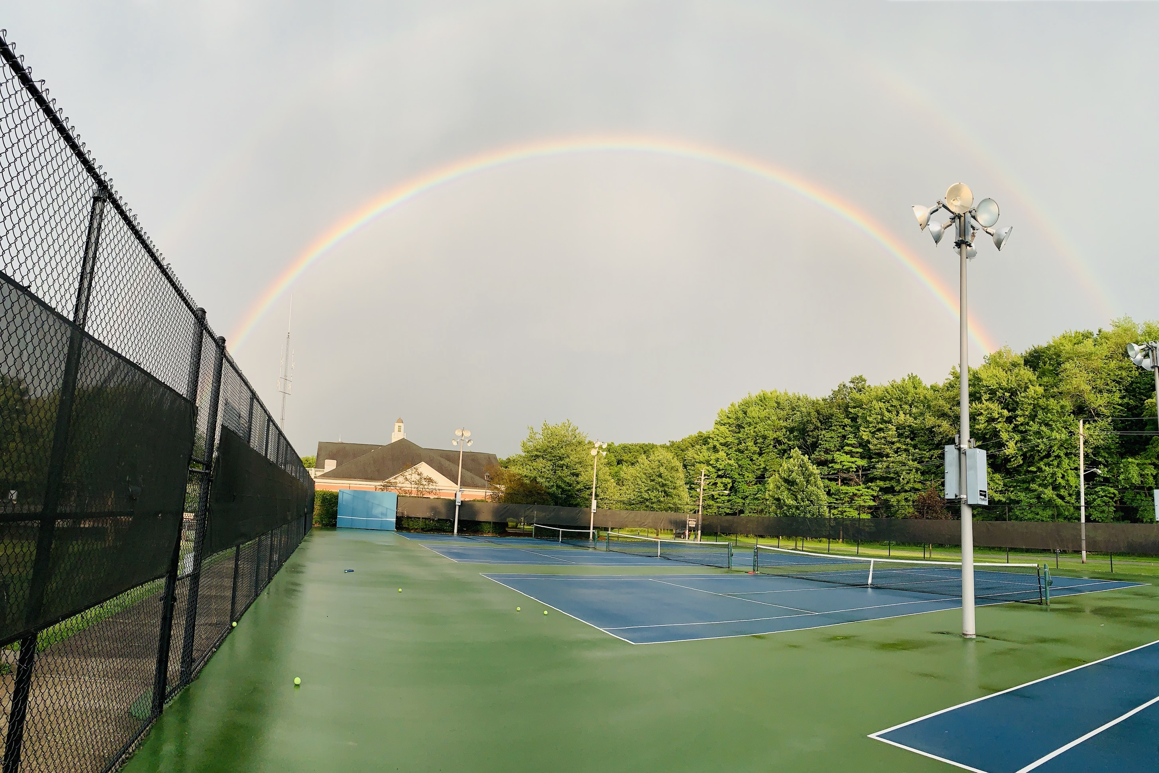 Elmwood Park Tennis Courts in Independence, Ohio - Tennis court