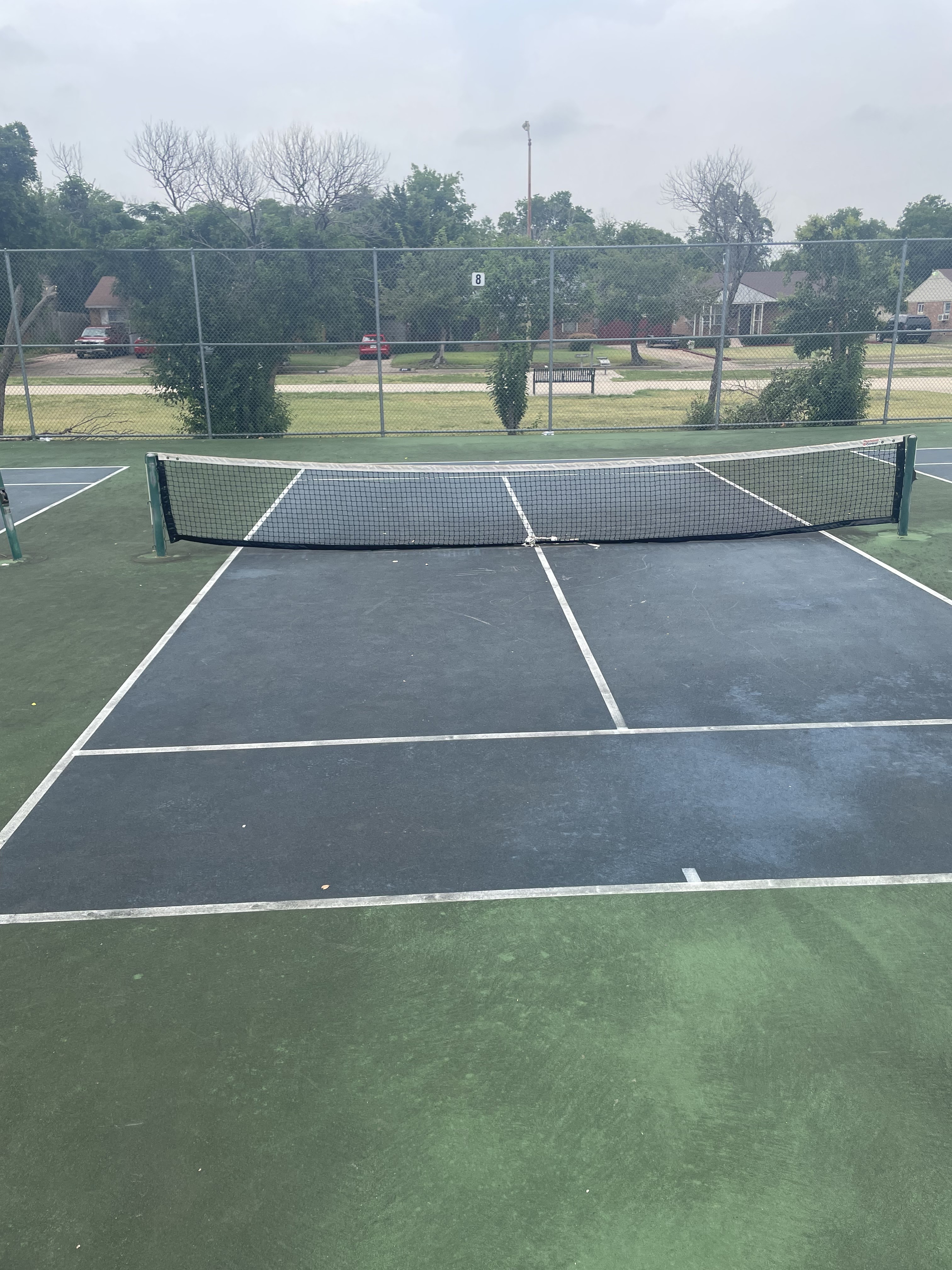 Kiest Park Tennis Courts in Dallas, Texas - Tennis court