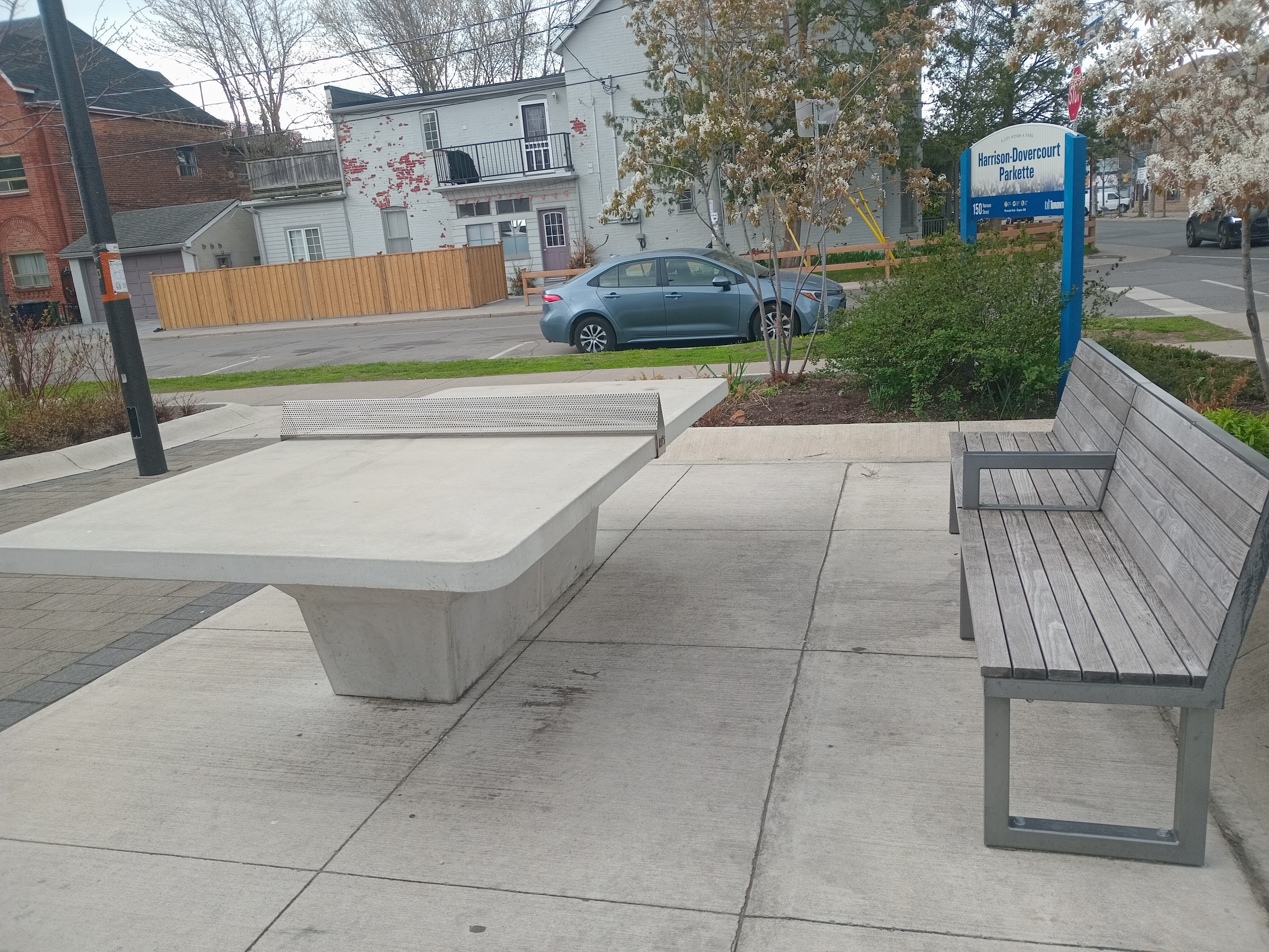 Outdoor ping pong (Harrison-Dovercourt Parkette) in Toronto, Ontario - Table tennis facility