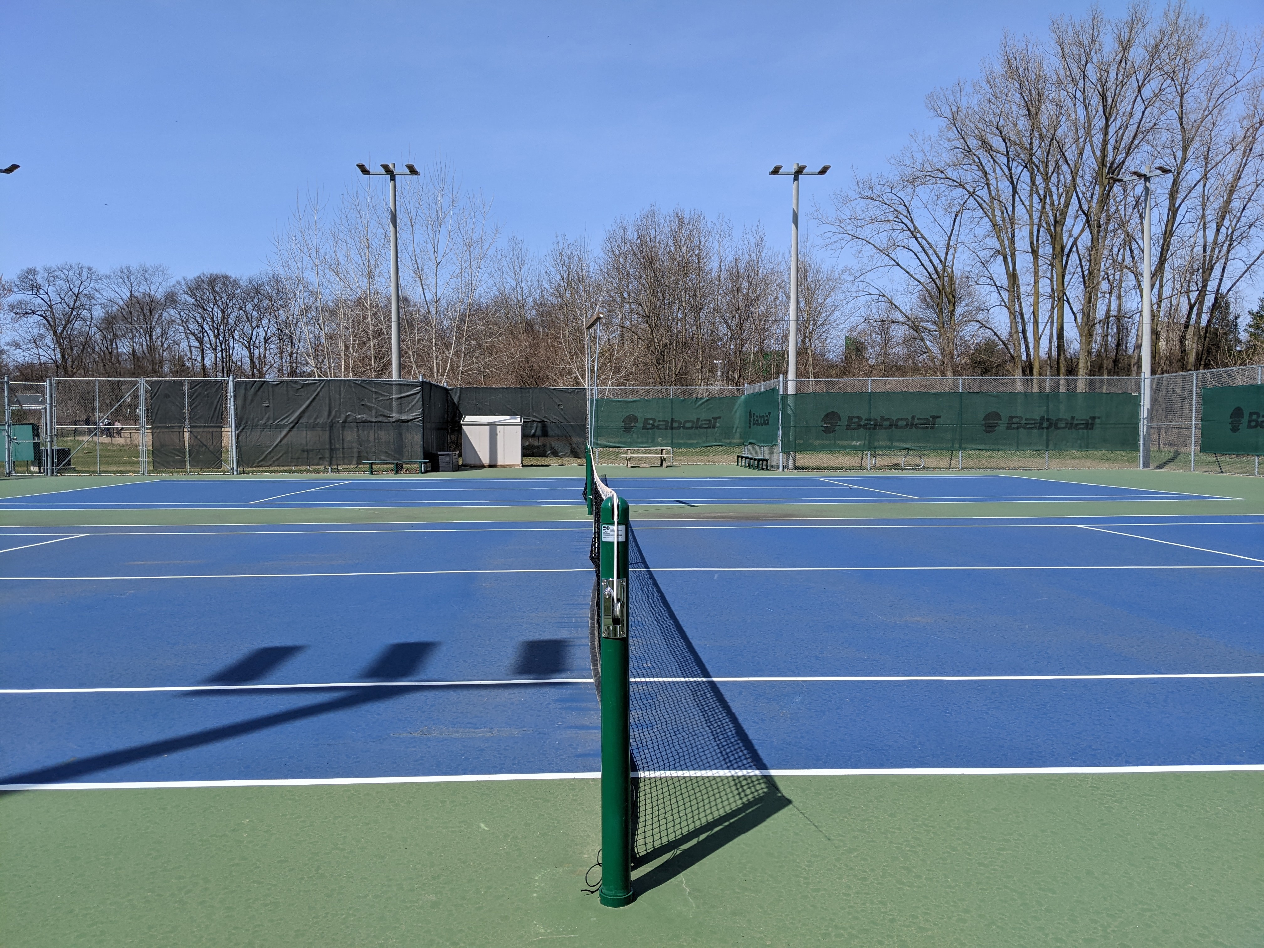 Shoreline Tennis Club in Mississauga, Ontario - Tennis club