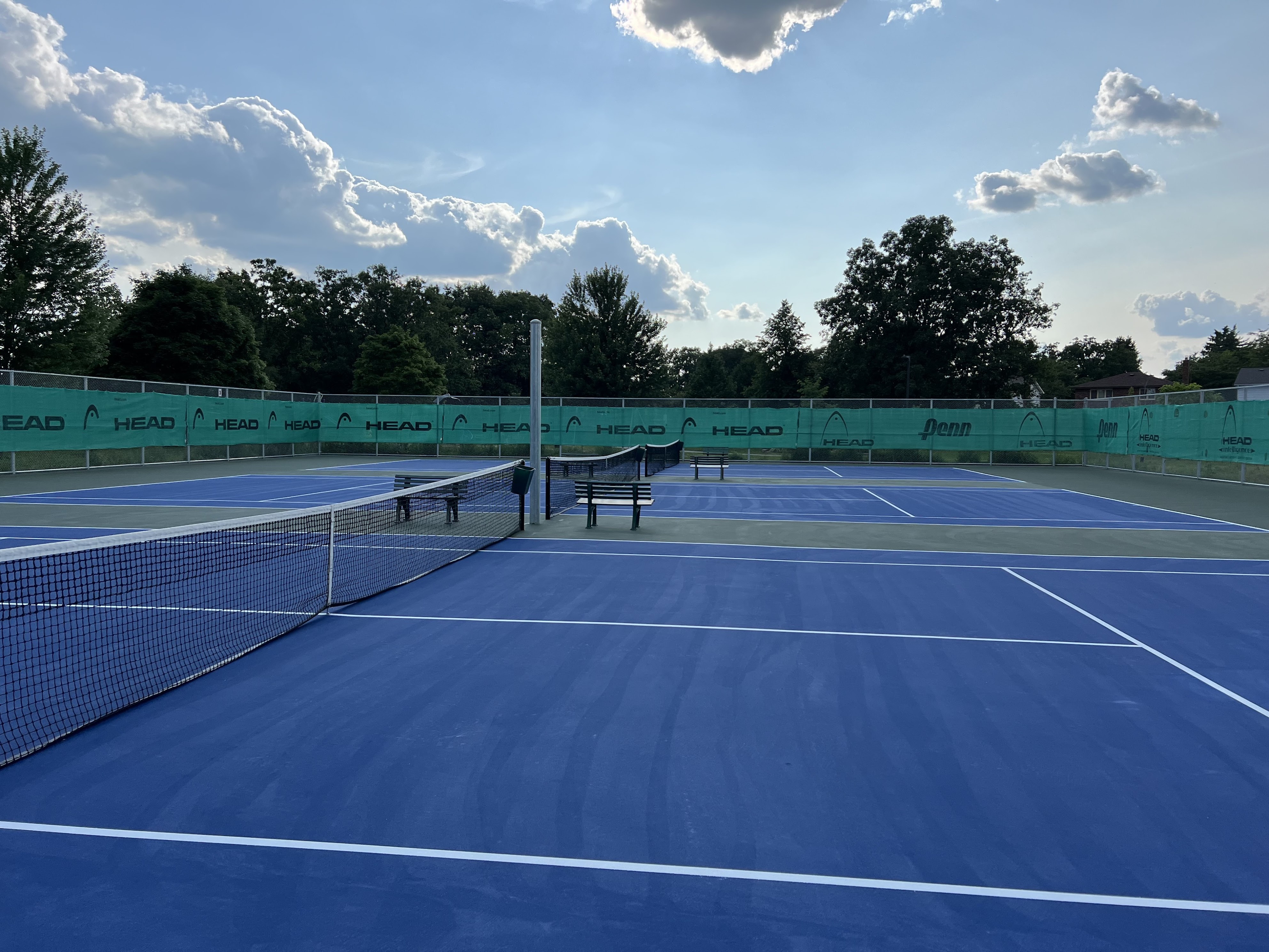 Tecumseh Tennis Club in Woodeden park in Mississauga, Ontario - Tennis club