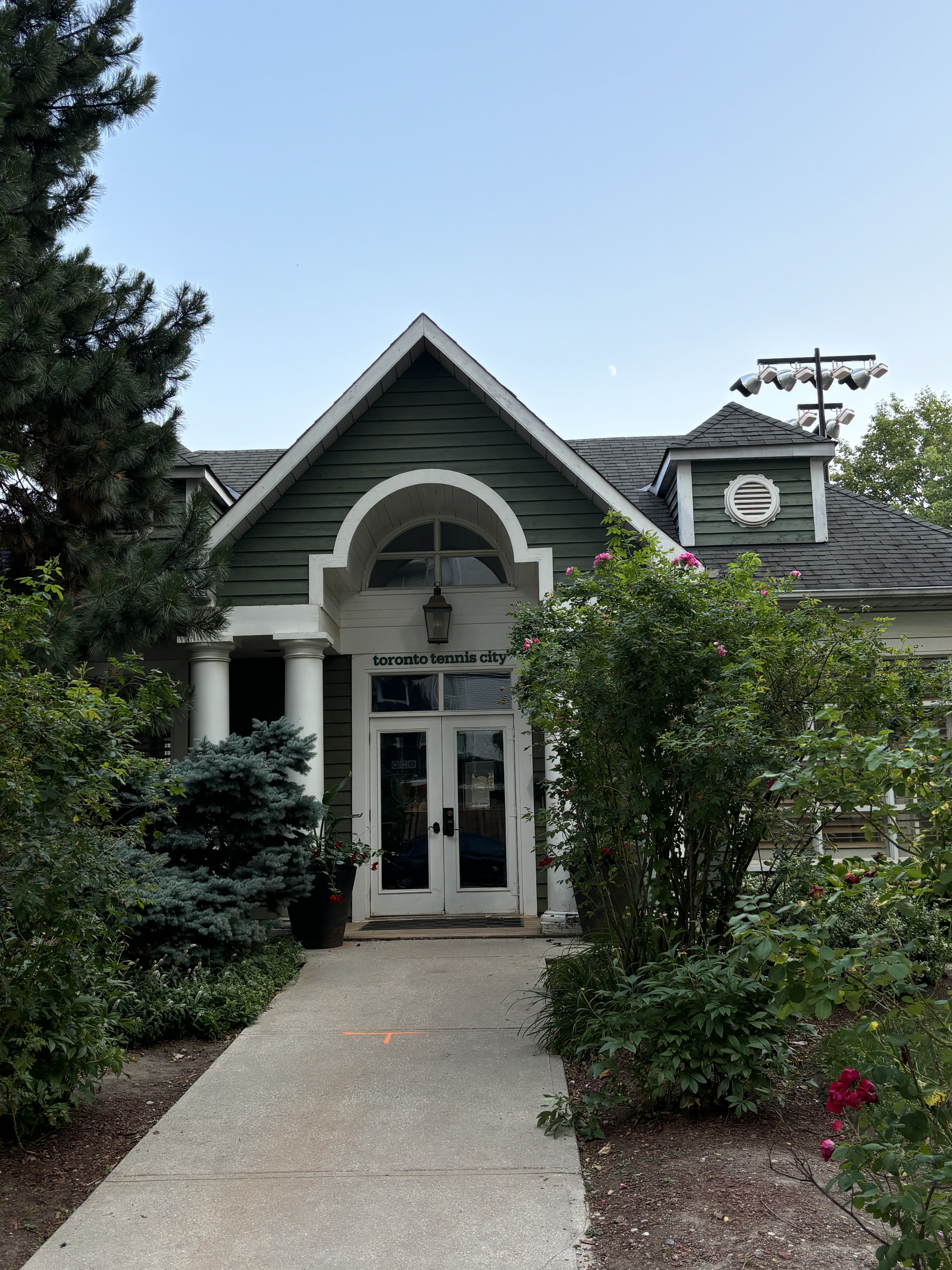 Toronto Tennis City in Toronto, Ontario - Tennis club